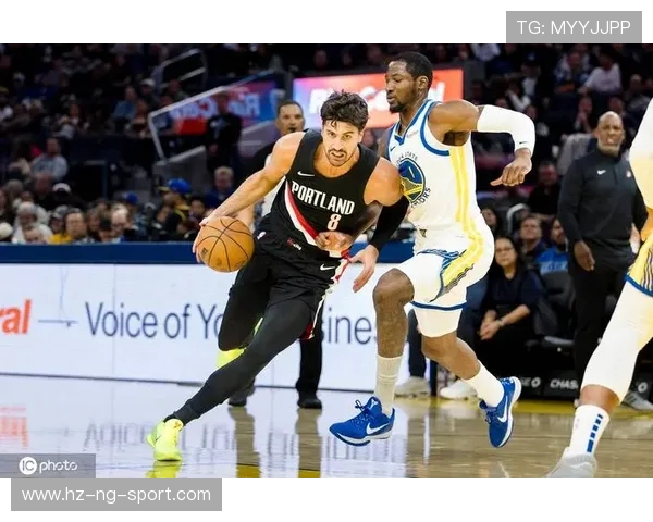 开拓者挑战勇士力争逆袭 球场激战点燃季后赛激情