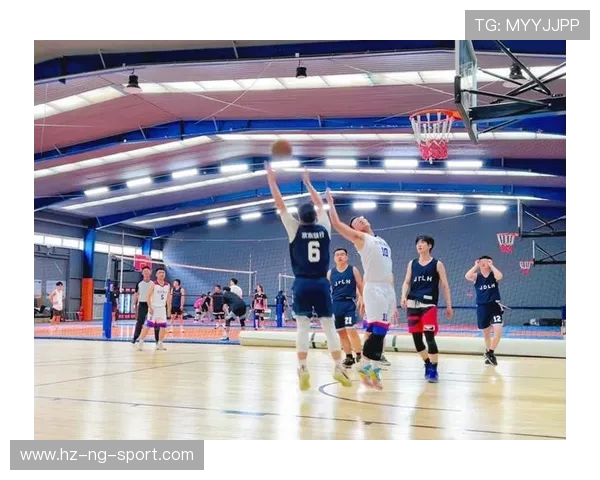 以篮球为纽带探索团队合作与个人拼搏精神的完美融合